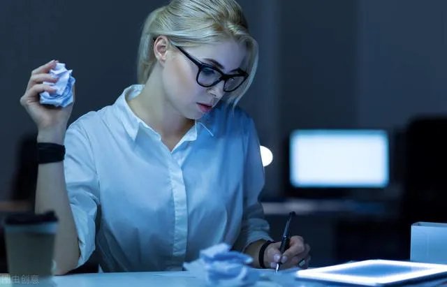 it外包公司一般能从一个员工身上赚多少差价？