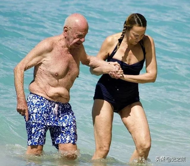 惨遭亿万富豪默多克起诉离婚后，邓文迪为何还能做社交女王？