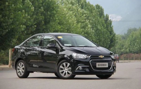 合资轿车中雪佛兰爱唯欧1.4，它有哪些优缺点？