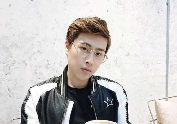 卢本伟直播被封是什么原因