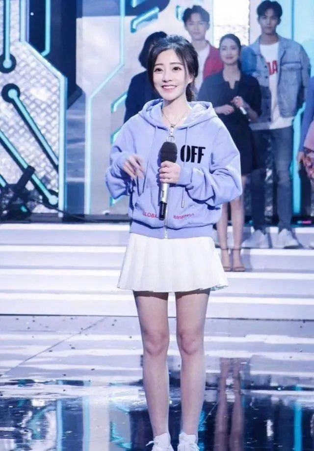 如何评价冯提莫？