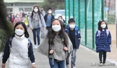 疫情防范区学生要去上学吗