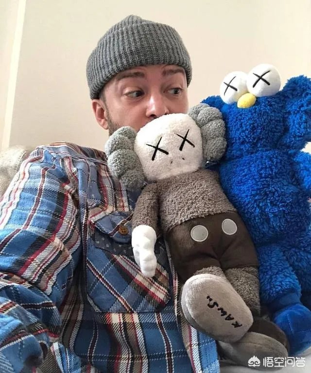 优衣库和KAWS的联名为什么会这么火？