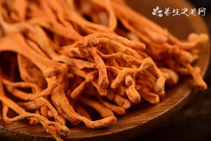 什么样的睫毛膏不晕妆 防晕染的睫毛膏推荐