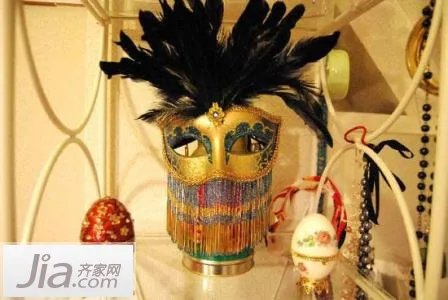 女白领五万扮36平公寓 妩媚闺房完美打造