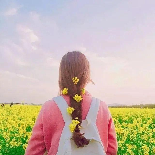 求唯美背影和非主流的女生头像？