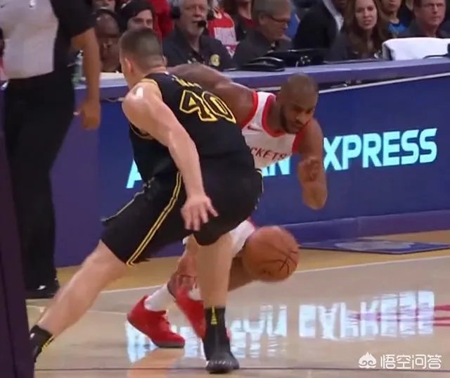 火箭VS湖人，克里斯保罗又现神奇穿裆过人，你怎么评价？