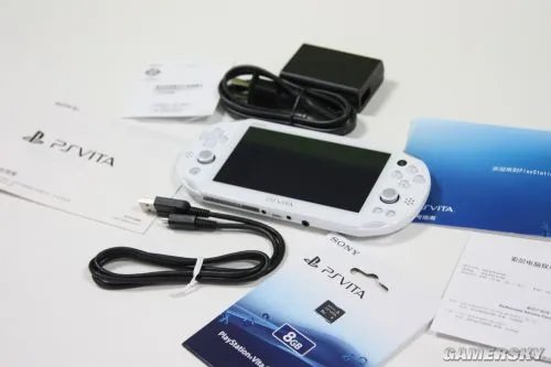 游民PSV国行重磅开箱：无双割草+最终幻想！