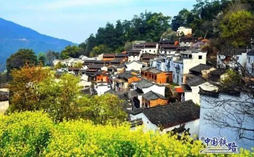 坐上高铁去撸串 各地开通定制化旅游专列