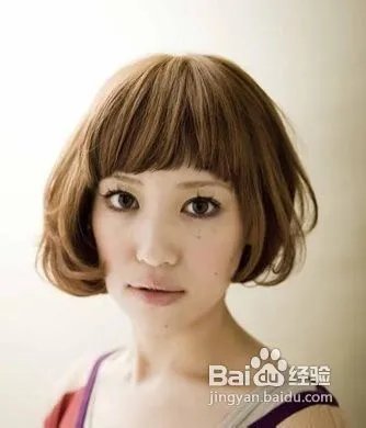 中年短发烫发发型图片