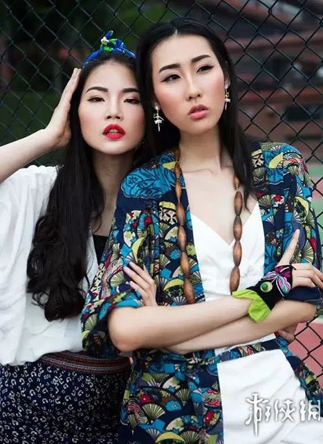 广东工业大学长腿校花闺蜜写真走红！一棵双生的花朵