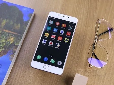 新品上市 魅蓝NOTE6 3+32G仅售1450元