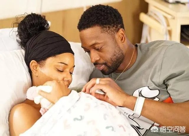 韦德正式公布女儿全名，为何女儿得名字中有詹姆斯？