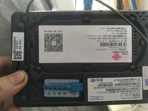 路由器重新设置步骤是什么