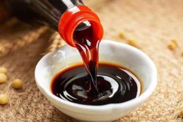 海天酱油内被曝有活蛆，这是真的吗？