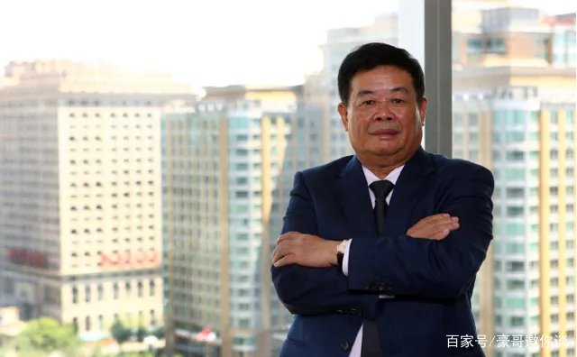 “玻璃大王”曹德旺：家有豪宅和美酒，为何子女却不常登门 ？