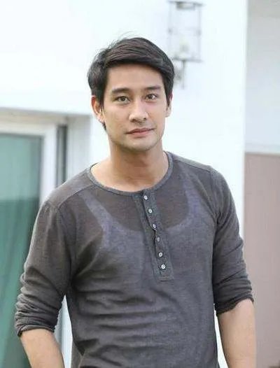 《道德的火焰》男主角是谁？