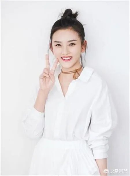 宋祖儿甜美形象霸屏，怎样才能像她一样穿出青春活力范儿？