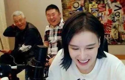 为什么现在没有赵本山的消息了？