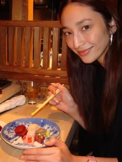 吴佩慈素颜照片曝光 就算是素颜也是一大美女