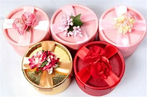 新娘饰品批发市场有哪些 结婚要买什么用品