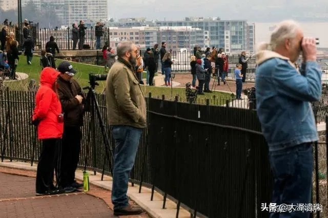 猜测下，一周后美国新冠肺炎累计确诊病例会有多少呢？30万、40万？