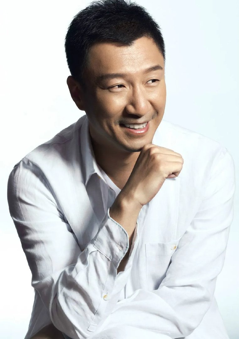 张艺兴连拿三奖感到意外吗？