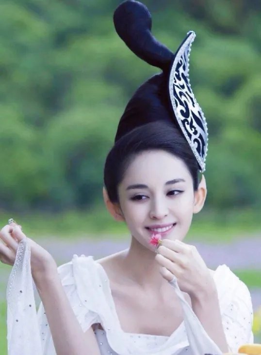 江疏影娜扎备战桑巴舞大赛是怎么回事？