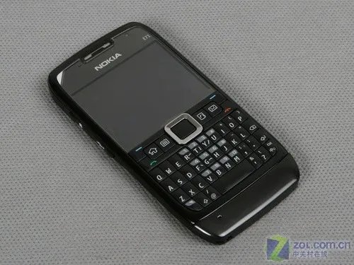 全键盘元老 港版诺基亚E71促销中报价770