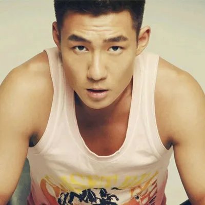 白微个人资料曝光 骨子里不乏坚毅与硬朗