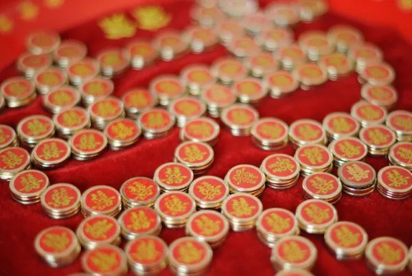 安徽女子出嫁要720件聘礼，大家结婚都出了多少彩礼呢？