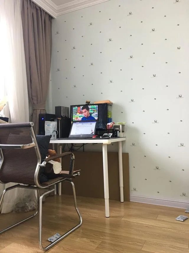 翻新68平米老旧二手房，反差太大，婆婆以为走错门