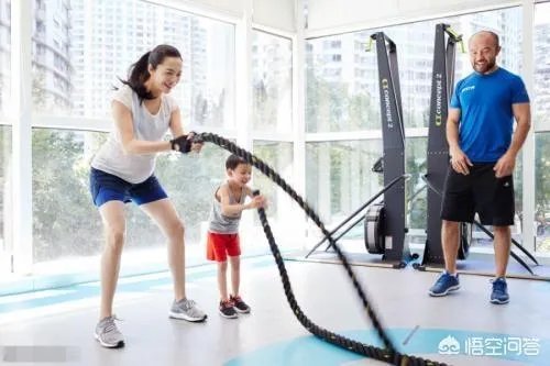 有哪些女明星为了保持身材，怀孕了还坚持健身？