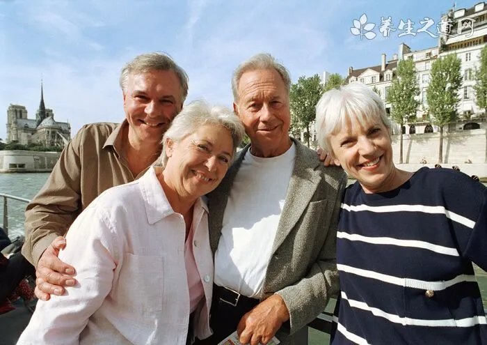 什么样的睫毛膏不晕妆 防晕染的睫毛膏推荐