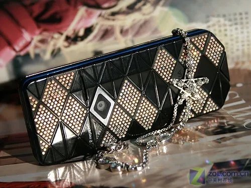 诺基亚7500Prism水晶版