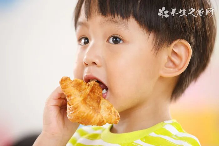 什么样的睫毛膏不晕妆 防晕染的睫毛膏推荐