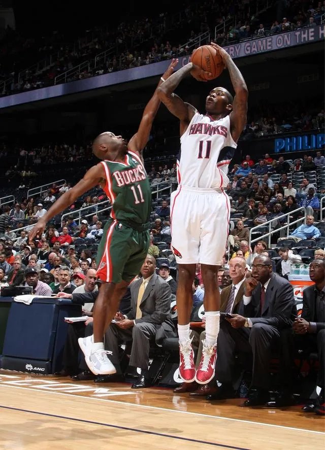 博伊金斯能扣篮吗？有人说可以？