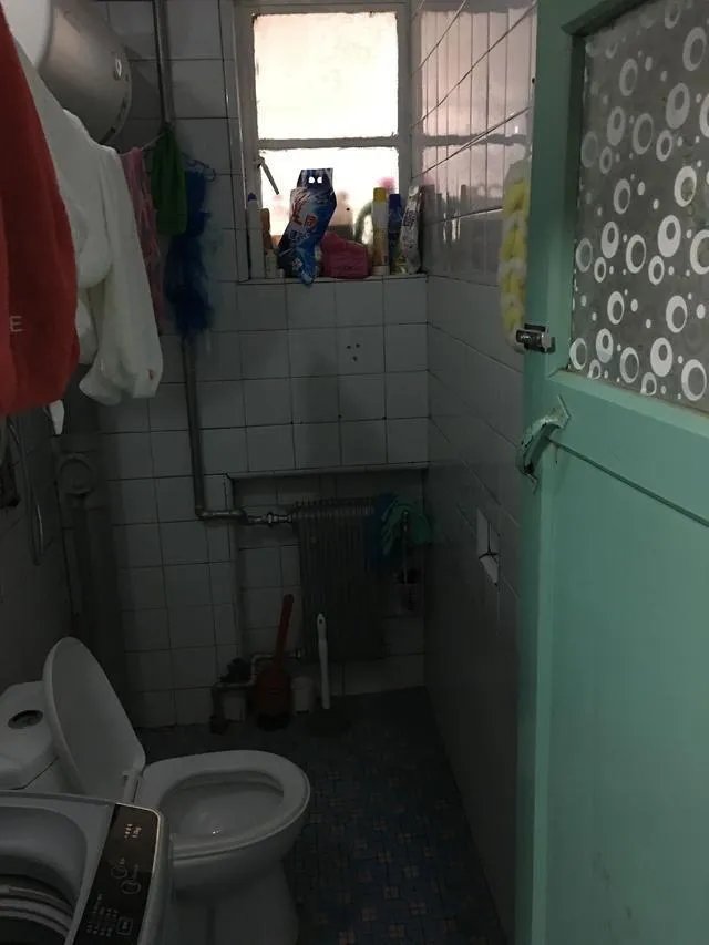 翻新68平米老旧二手房，反差太大，婆婆以为走错门