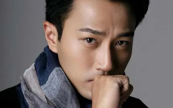 48岁刘恺威公开新恋情，父亲刘丹出席活动当嘴替，女方有何来头？