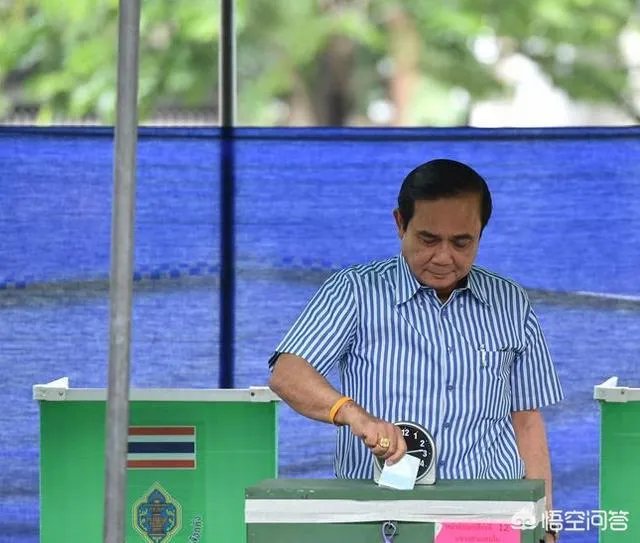 巴育嘲笑英拉没胆子泰国英拉现状大米案