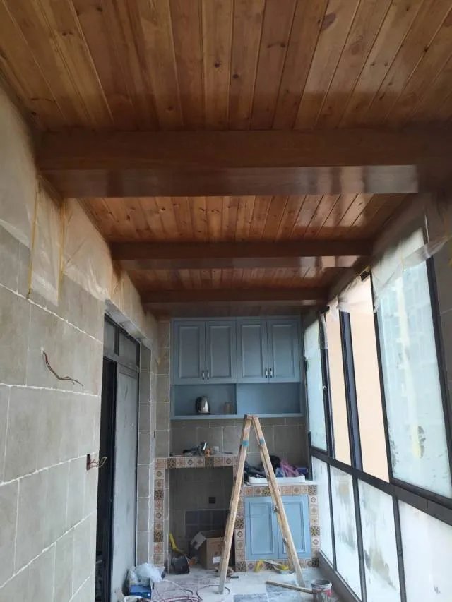 给你的花园阳台吊个顶吧~