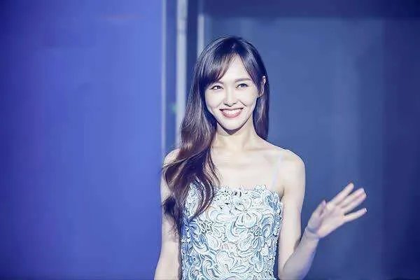 唐嫣和邱泽的那段感情，她一直很卑微，为何越卑微越没人珍惜？